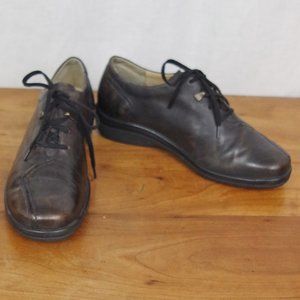 Durea Ladies' Lace Up Leather Walking Shoes UK Size 4.5 G